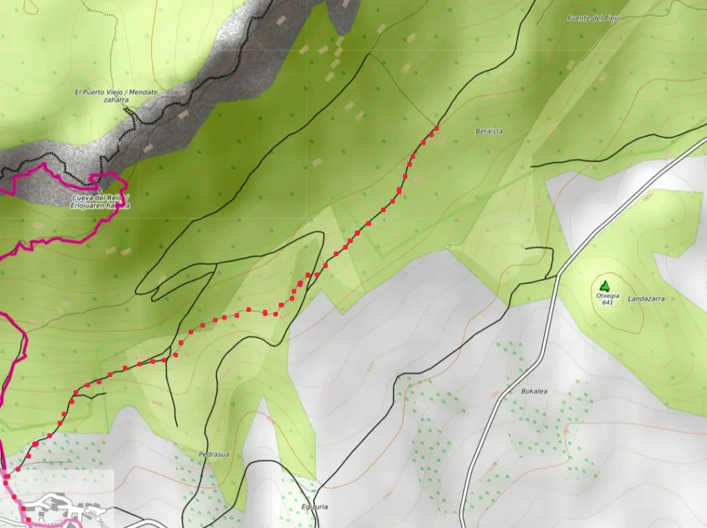 Mapa de relieve de la ruta de senderismo desde Ganuza hasta la muga de Aramendía, con puntos rojos señalando el camino en la Sierra de Lokiz, Navarra.